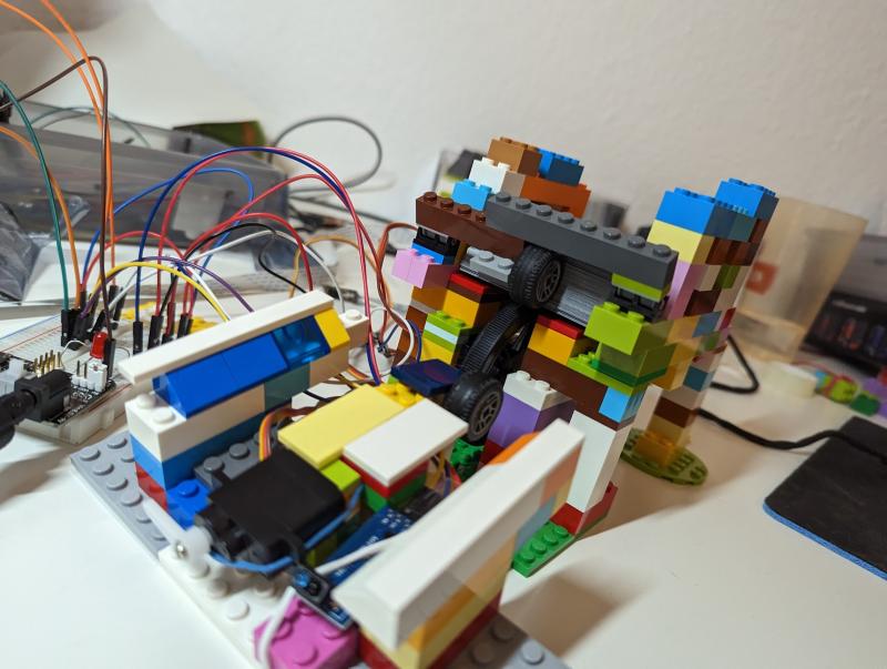 Prototype with wheel under the cards